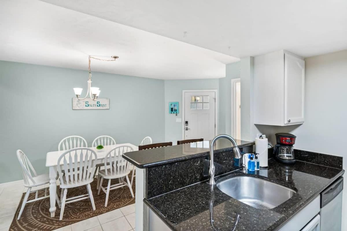 The Salty Saint Townhouse By The Beach Saint Augustine Exterior foto